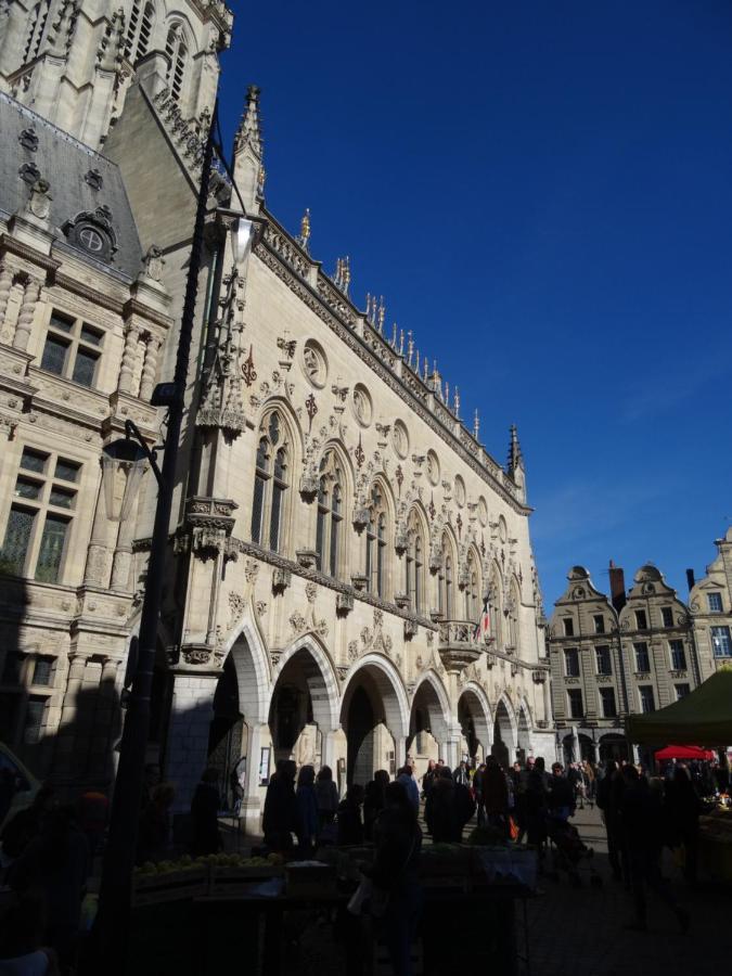 Appart Pop 1 Centre Ville Calme Avec Parking Arras Eksteriør billede